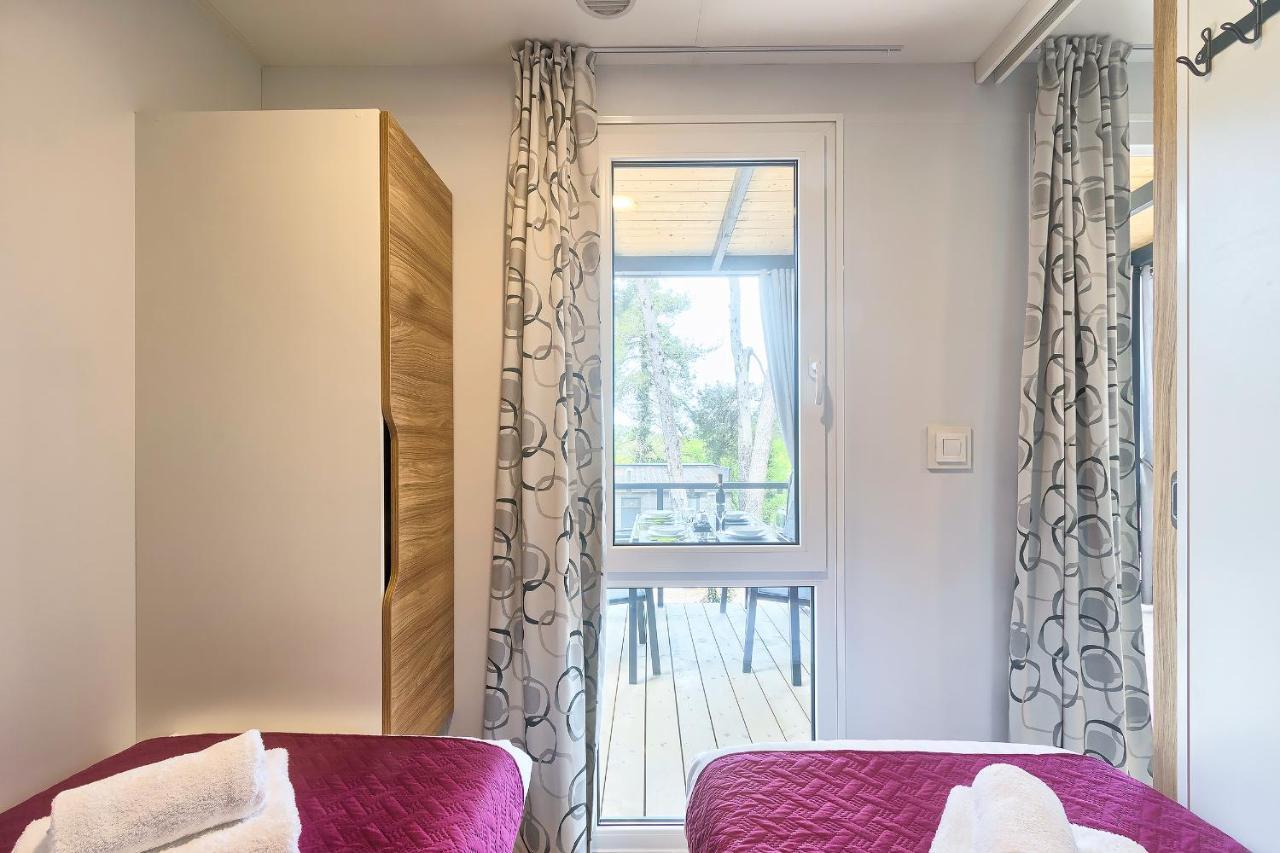 Total Escape Mobile Home Nera Camp Porton Biondi Rovinj Exterior foto